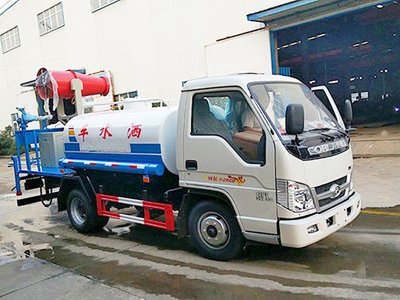国三福田时代小卡3吨喷雾洒水车